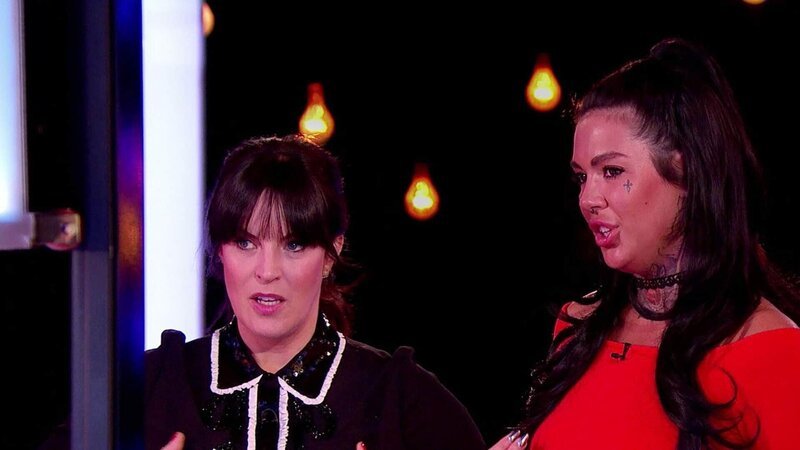 Anna Richardson (l.) – Bild: TVNOW /​ Studio Lambert & all3media