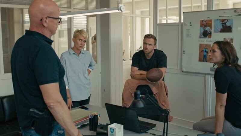 (v.l.n.r.) Michael Naseband; Alexandra Rietz; Philipp Stehler; Daniela Stamm – Bild: SAT.1