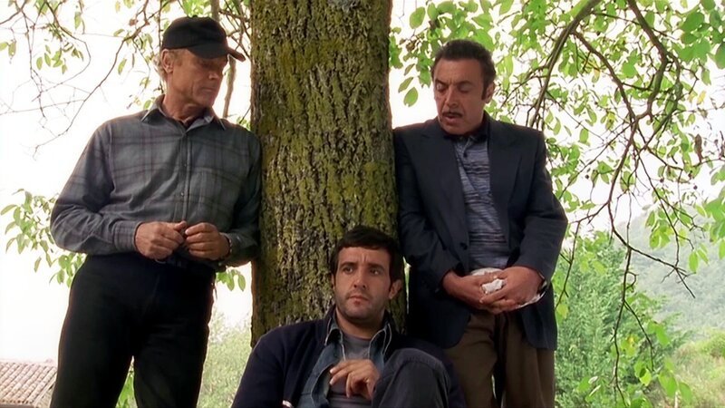 Don Matteo (Terence Hill), Flavio Anceschi (Flavio Insinna), Maresciallo Nino Cecchini (Nino Frassica) – Bild: Bibel TV