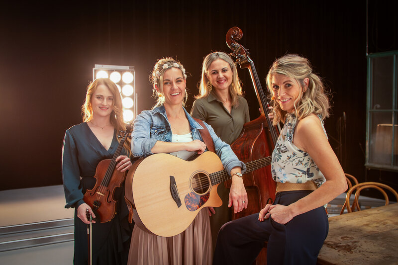 Typisch Volksmusik Sessions Staffel 2 Enderlin Chicks – Bild: SRF1