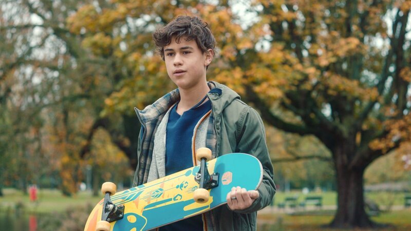 Samuel Beau Reurekas (Skaterboy). – Bild: ORF/Koch Films/Arjo Frank Kievits Samuel Beau Reurekas (Skaterboy). – Bild: ORF/Koch Films/Arjo Frank Kievits