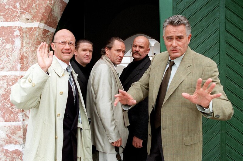 (v.li.): Christof Wackernagel, Wilhelm Mang, Gerd Silberbauer, Klaus Wildbolz. – Bild: ORF/​Satel-Film/​Milenko Badzic