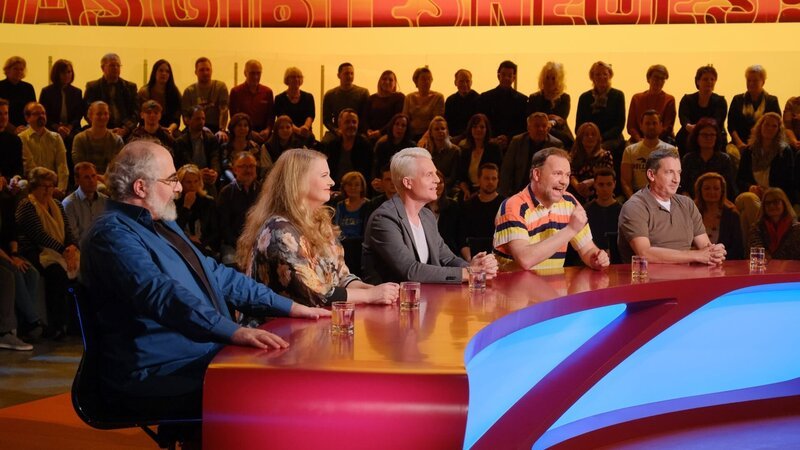 Michael Niavarani, Ulrike Beimpold, Guido Cantz, Thomas Stipsits, Viktor Gernot. – Bild: ORF/​Günther Pichlkostner