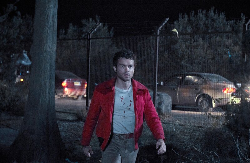 John the Savage (Alden Ehrenreich) – Bild: RTL /​ 2020 Universal Content Productions LLC.