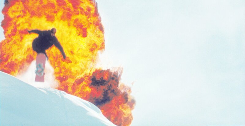 Obwohl Xander (Vin Diesel) keine Lust hat als Agent tätig zu werden, lässt er sich auf den Deal mit NSA-Agent Gibbons ein. Denn nur so winkt ihm die Freiheit … – Bild: Sony Pictures Television International.