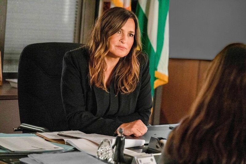 Olivia Benson (Mariska Hargitay) – Bild: RTL /​ © 2021 Universal Network Television LLC. All Rights Reserved. /​ Im Interesse des großen Ganzen