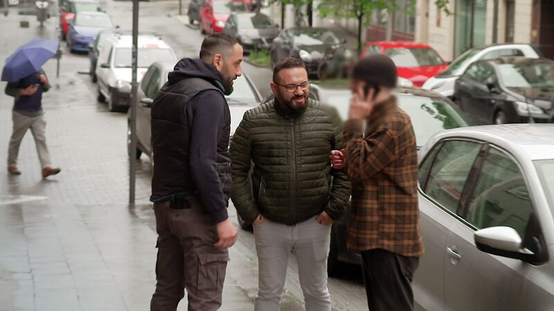 Onur und Hassan haben einen Ladendieb gestellt – Bild: RTLZWEI