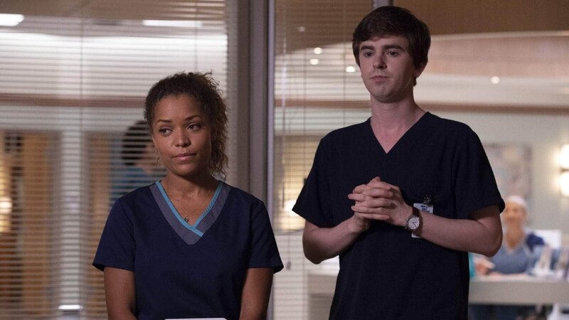 Dr. Claire Brown (Antonia Thomas) und Dr. Shaun Murphy (Freddie Highmore) – Bild: TVNOW /​ Sony Pictures Television Inc. and Disney Enterprises, Inc.