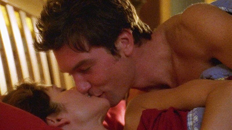 Woody (Jerry O’Connell) ist bis über beide Ohren in Jordan (Jill Hennessy) verliebt. – Bild: RTL /​ NBC Universal.