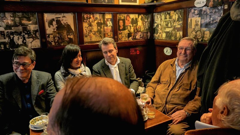  Teddy Podgorski im Wiener Lokal Gutruf. – Bild: ORF/​Nanookfilm