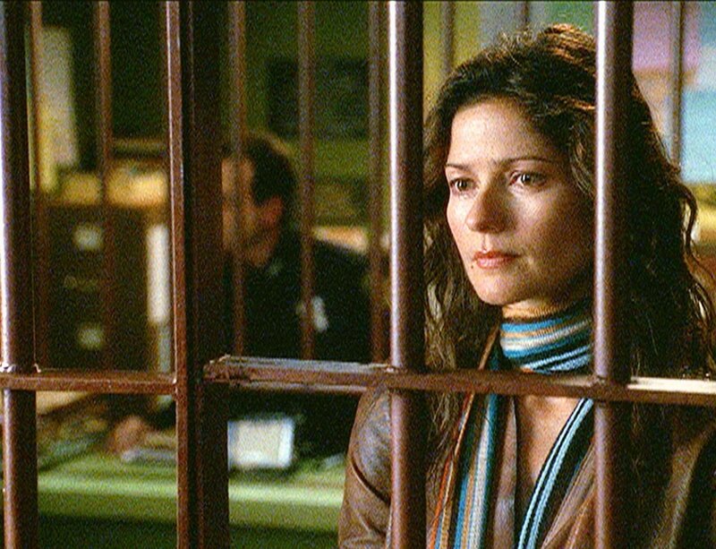Jordan (Jill Hennessy) kann sich immer noch nicht zwischen ihren beiden Männern entscheiden. – Bild: VOXup