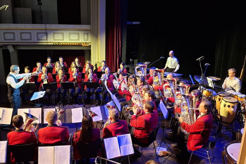 Potzmusig Blasmusik aus dem Theater National Bern MG Konkordia Aedermannsdorf – Bild: SRF/Roman Portmann Potzmusig Blasmusik aus dem Theater National Bern MG Konkordia Aedermannsdorf – Bild: SRF/Roman Portmann