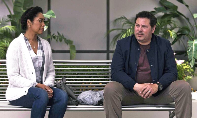 Tommy Vega (Gina Torres) und George (Greg Grunberg) – Bild: Twentieth Century Fox Film Corporation