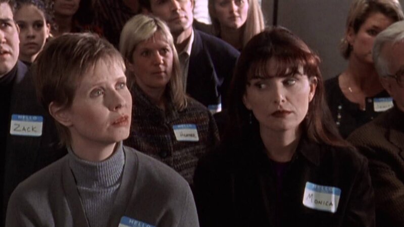 (v. l.) Melina Richardson (Cynthia Nixon), Monica (Roma Downey) – Bild: CBS Studios International