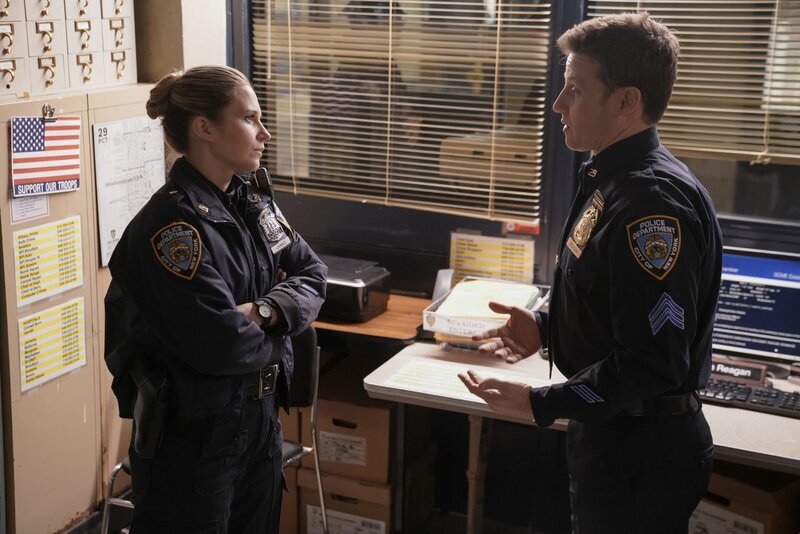 L-R: Eddie Janko (Vanessa Ray); Jamie Reagan (Will Estes) – Bild: CBS Broadcasting, Inc. /​ Patrick Harbron