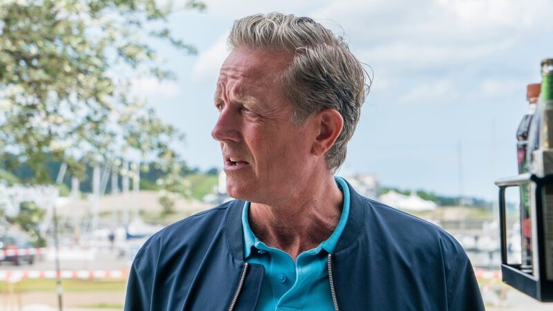 Dan Sommerdahl (Peter Mygind) versucht mit allen Mitteln, den Mord an der jungen Frau aufzuklären. – Bild: ZDF