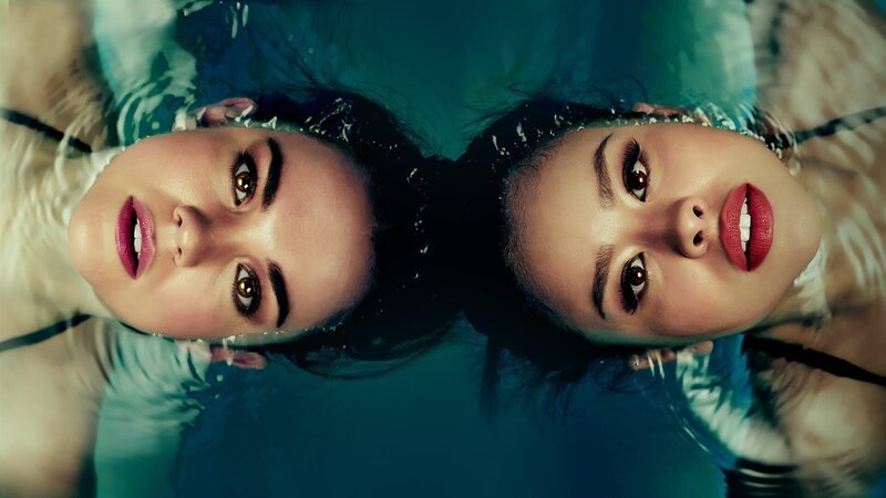 v.li.: Callie Adams Foster (Maia Mitchell), Mariana Adams Foster (Cierra Ramirez) – Bild: ORF/​Disney/​Freeform