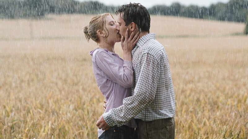 Chris (Jonathan Rhys Meyers) und Nola (Scarlett Johansson) sind besessen voneinander. – Bild: Atlas Film GmbH Chris (Jonathan Rhys Meyers) und Nola (Scarlett Johansson) sind besessen voneinander. – Bild: Atlas Film GmbH