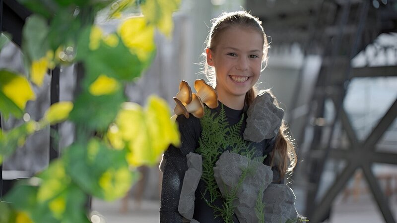 Idas Gnom-Kostüm ist fertig – Bild: MDR/​Sebastian Jacobi