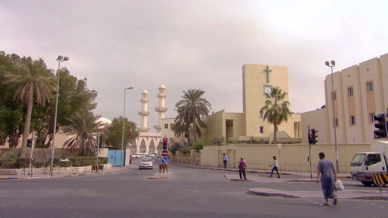 Kirche und Moschee. – Bild: ORF/​Autentic