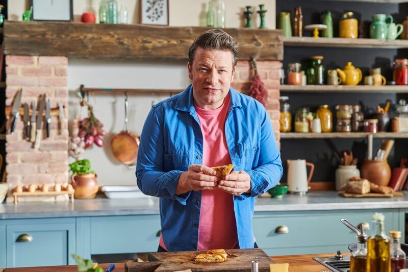 Jamie Oliver – Bild: ORF/​ Jamie Oliver Enterprises Ltd./​Paul Stuart