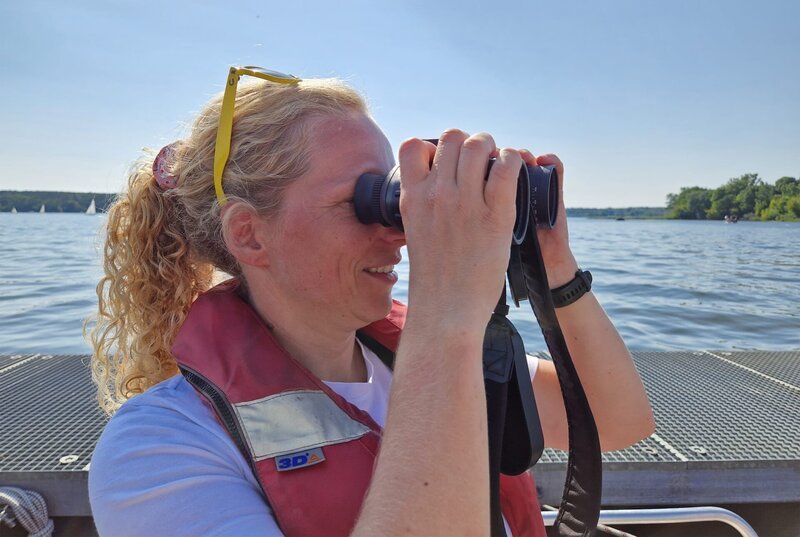 Christiane Radatz ist Leiterin der Wasserwacht des Kreisverbands Berlin-Nord e.V. vom DRK. – Bild: rbb/​Joachim Rüetschi