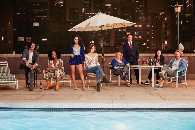 (v.li.): Gael Martinez (Tommy Martinez), Malika Williams (Zuri Adele), Mariana Adams Foster (Cierra Ramirez), Callie Adams Foster (Maia Mitchell), Davia Moss (Emma Hunton), Richter Curtis Wilson (Roger Bart), Alice Kwan (Sherry Cola), Dennis Cooper (Josh Pence). – Bild: ORF/​Disney/​Freeform/​Gus&Lo