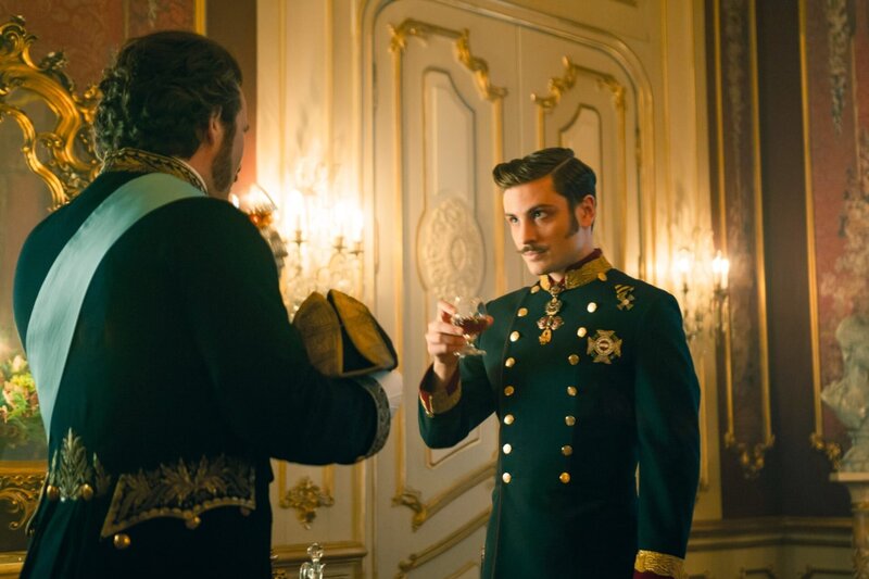 Kaiser Franz Joseph (Jannik Schümann) – Bild: ORF/​Beta Film/​RTL/​Story House Pictures/​Armands Virbulis