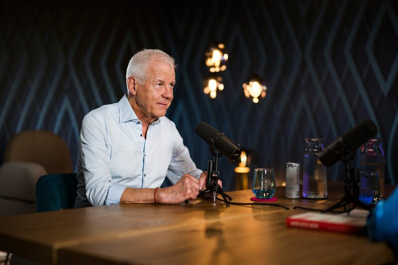 Matthias Politycki beim Interview – Bild: ServusTV /​ Sebastian Marko