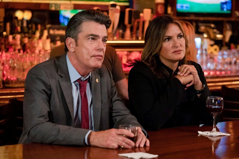 Deputy Chief William Dodds (Peter Gallagher) und Lieutenant Olivia Benson (Mariska Hargitay) – Bild: NBC /​ Universal