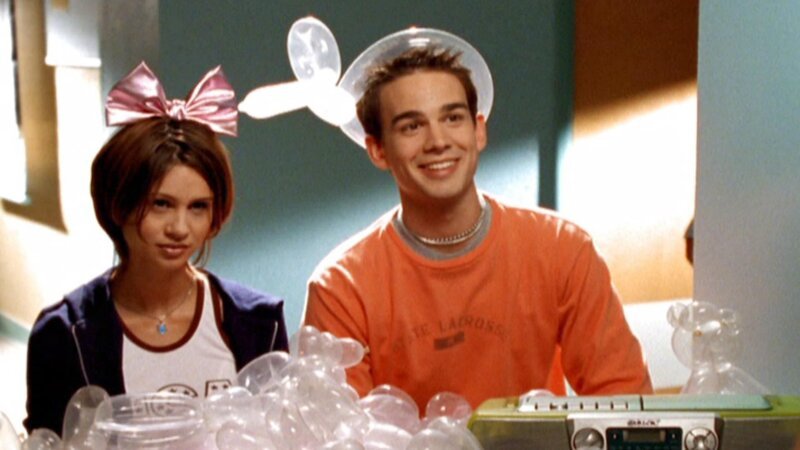 Lily Esposito (Tamara Mello), Harrison John (Christopher Gorham) – Bild: RTL