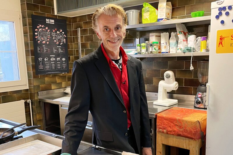 Raus aus der Krise Staffel 1 neuer Pächter vom Restaurant Schwanen – Bild: SRF1