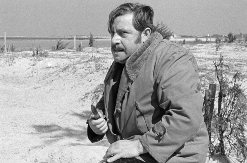 Vulkan im Blut – Bild: Les Films Fernand Rivers