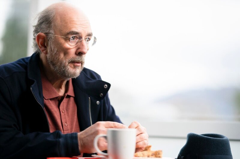Dr. Aaron Glassmann (Richard Schiff) – Bild: Mediengruppe RTL