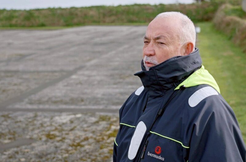 Der Bürgermeister Didier kämpft dafür, dass Molène seine Einwohner behält. Er möchte neue Arbeitsplätze schaffen. – Bild: Together Studio