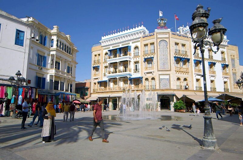 Die Einwohner Tunesiens sind bekannt für ihre Gastfreundschaft und ihre herzliche Art. – Bild: Elephant Doc