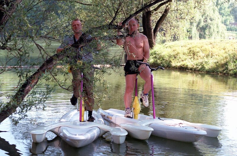 (v.li.): Reinhard Nowak (Reini Pospischil), Roland Düringer (Joschi Täubler). – Bild: ORF/​MR Film/​Contessina Bauer