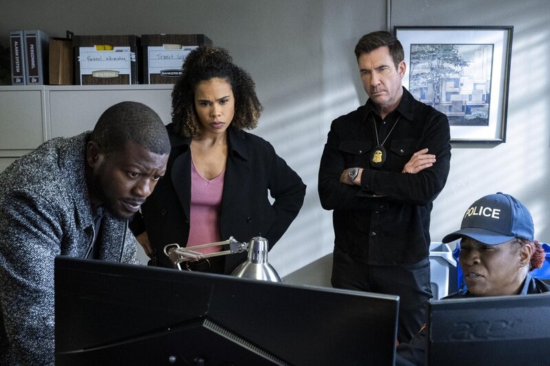 (v.l.n.r.) Ray Cannon (Edwin Hodge); Sheryll Barnes (Roxy Sternberg); Remy Scott (Dylan McDermott) – Bild: CBS Broadcasting, Inc. /​ Mark Schafer