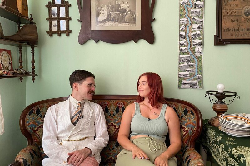 Valerio und Mandy haben sich irgendwann entschieden, etwas grundlegend in ihrem Leben zu ändern – Bild: RTL /​ Filet Film /​ Ich bin anders und find’s toll