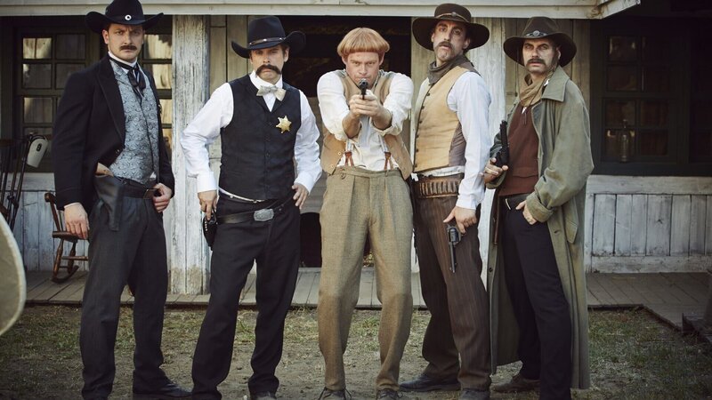 Holger Stockhaus (l.), Matthias Matschke (2.v.l.), Max Giermann (M.), Alexander Schubert (2.v.r.) und Carsten Strauch (r.). – Bild: ZDF