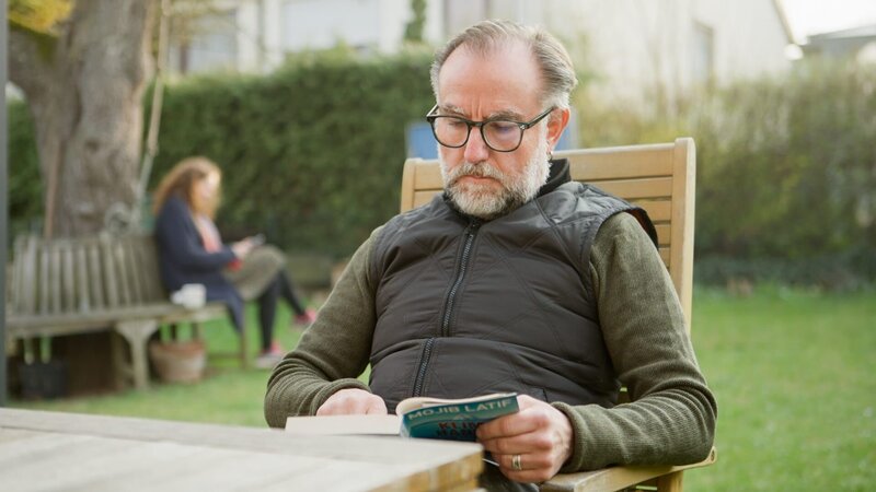 Monatelang hat Anja hinter dem Rücken ihres Mannes mit einem Lovescammer gechattet. – Bild: 3sat