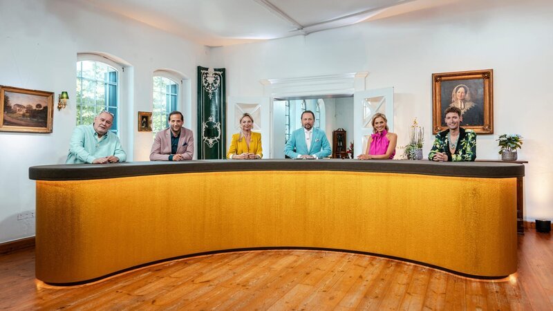 Von links: Walter Lehnertz, Julian Schmitz-Avila, Susanne Steiger, Wolfgang Pauritsch, Dr. Elisabeth Nüdling, Fabian Kahl – Bild: Eugen Shkolnikov /​ ZDF