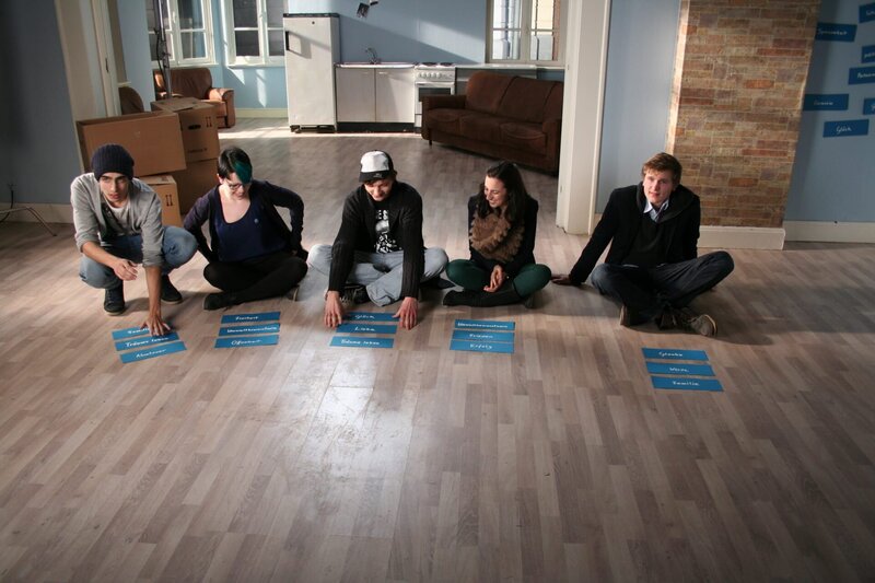 In der letzten Folge wird eine Bestandsaufnahme und ein Blick in die Zukunft gewagt. Von links: Daniel Pfauntsch, Sabine Teryngel, Friedrich Oehlerking, Gizem Kivran und Nathan Bedford-Strohm. – Bild: BR/​INTER/​AKTION GmbH