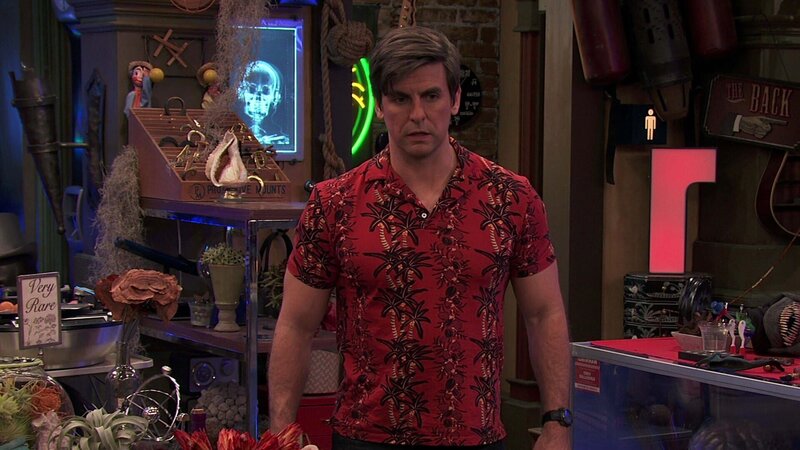 Captain Man /​ Ray Manchester (Cooper Barnes) – Bild: ViacomCBS