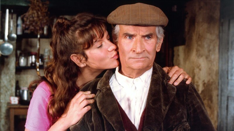 Claude Ratinier (Louis de Funès) und Francine (Christine Dejoux) – Bild: RTLZWEI