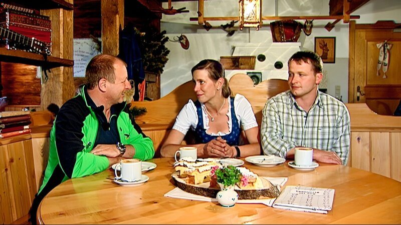 Harry Prünster in der Oberhütte am See. – Bild: ORF