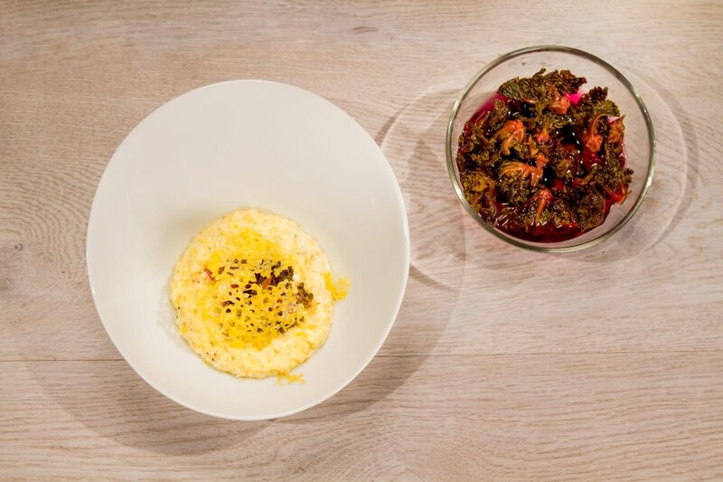 „Rieblmuas mit weichem Ei und Bergkäse“ von Milena Broger. – Bild: ORF/​Interspot Film