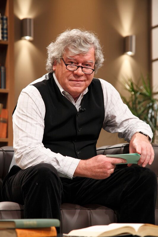 Tilman Spengler führt durch die Literaturgeschichte. – Bild: BR/​Foto Sessner