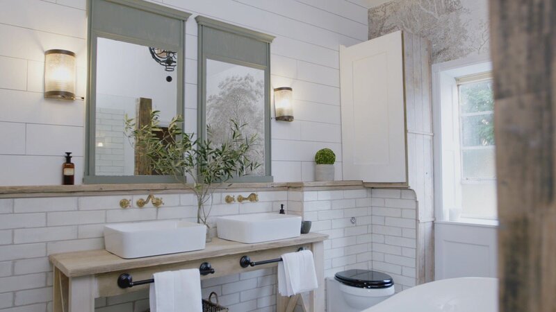 Das Badezimmer von Adam nachher – Bild: RTL /​ PI PRODUCTIONS LIMITED