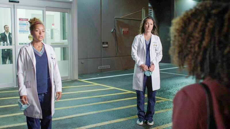 (v.li.): Antonia Thomas (Dr. Claire Browne), Christina Chang (Dr. Audrey Lim). – Bild: ORF/​Sony Pictures/​ABC